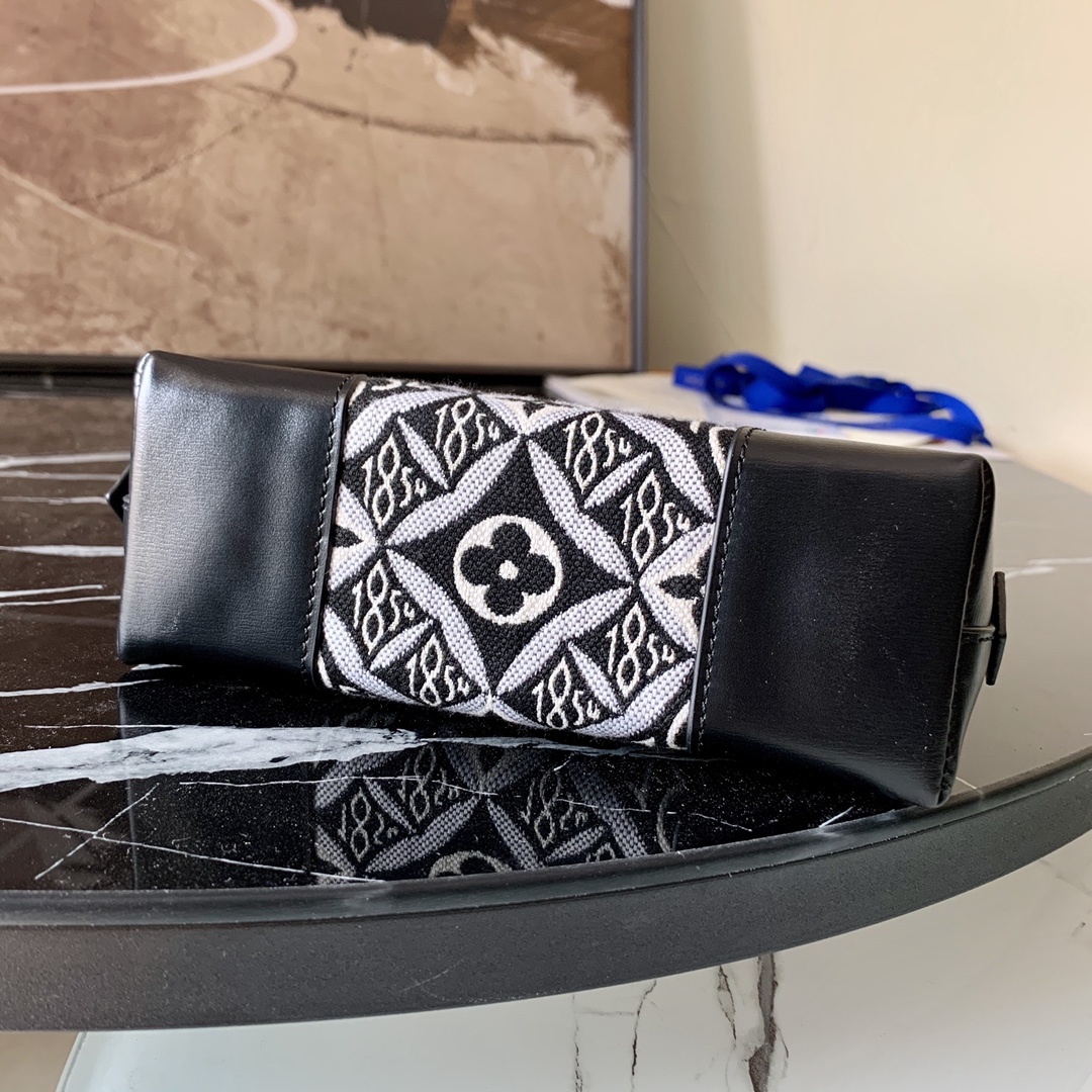 l0vis Vvtt0n since 1854 pochette cosmetique grey m80076 19 x 12 x 6 cm