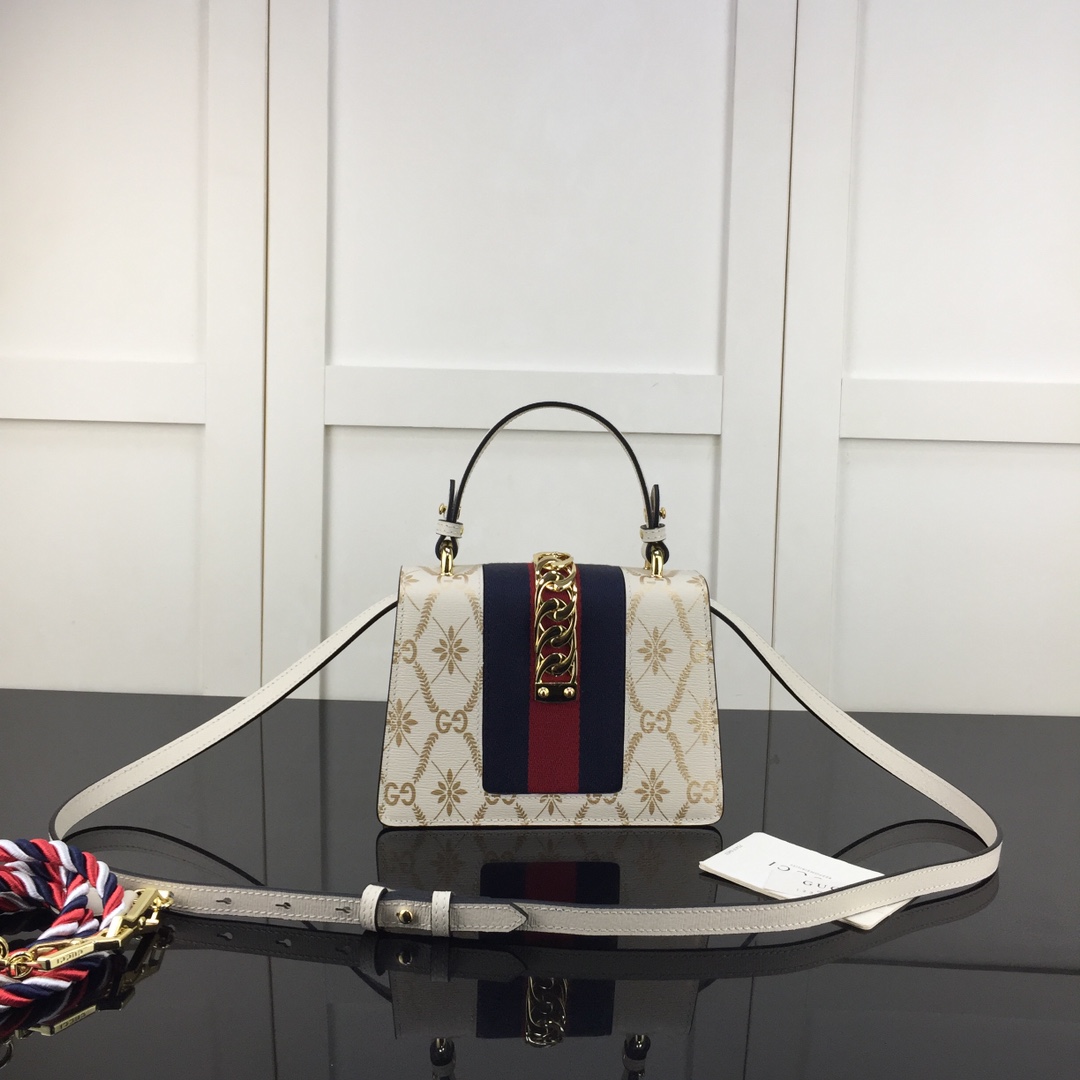 Gvc*1 small sylvie chain bag white leather 470270 20 x 14 x 8 cm