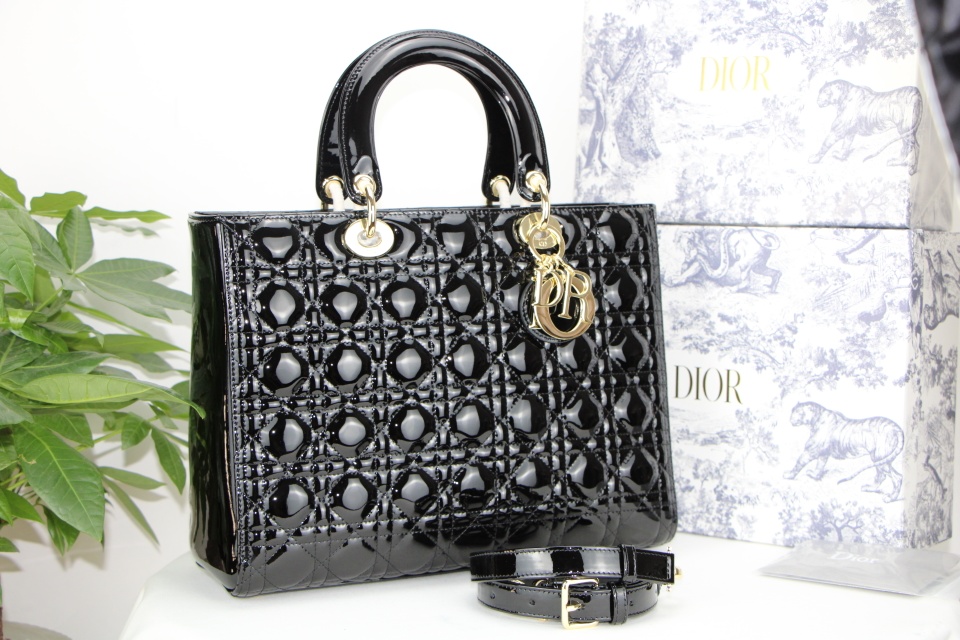 D10r large lady D10r bag black patent cannage calfskin m0566 32 x 25 x 11 cm