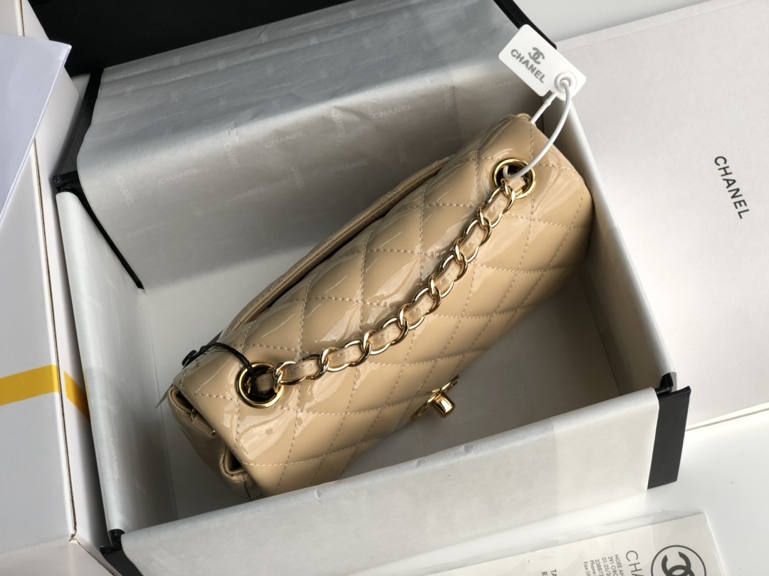 ch**el cf mini patent calfskin & G01den metal beige bag 20cm