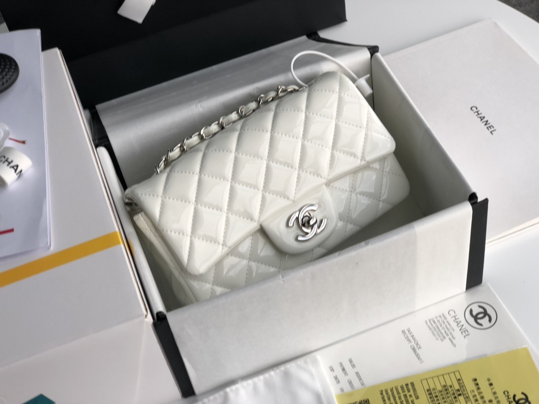 Ch**el cf mini patent calfskin & silver metal white bag 20cm