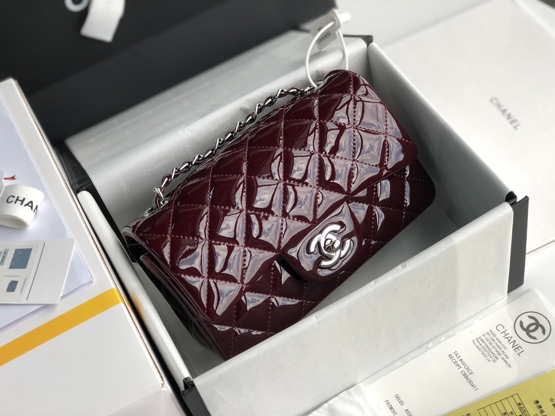 Ch**el cf mini patent calfskin & silver metal burgundy bag 20cm