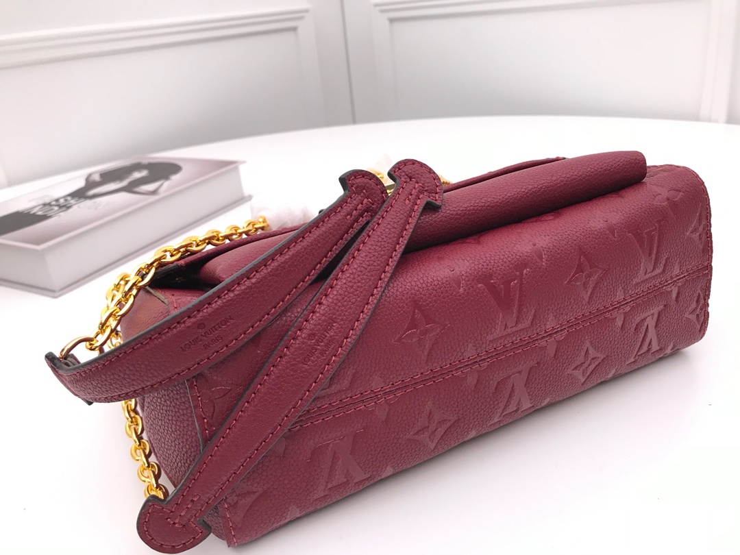 l0vis Vvtt0n vavin pm monogram empreinte leather scarlet m44151 26 x 20 x 8 cm