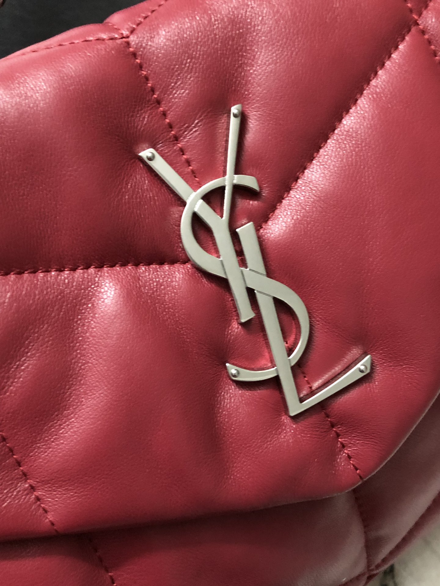 Y51 puffer small bag in quilted lambskin rouge eros silver chain 5774761 29 x 17 x 11 cm