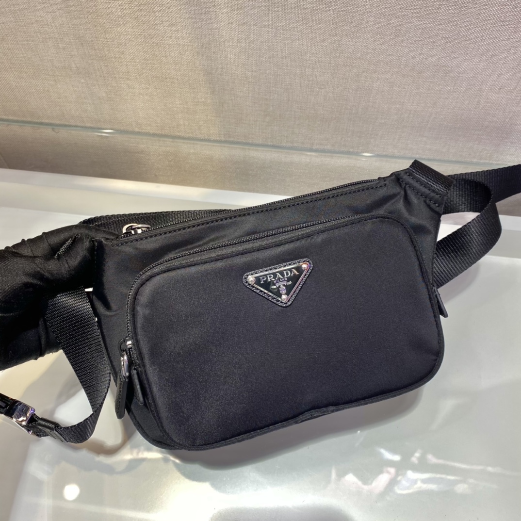 Pra*a re-nylon and saffiano leather shoulder bag black 2vh128 19 x 13 x 2.5 cm
