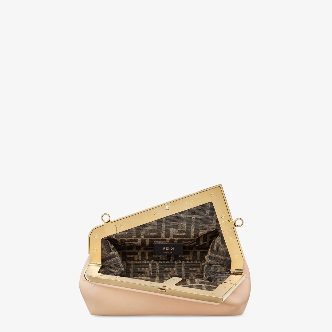 F**di first small pink leather bag 8bp129abve 26 × 18 × 9.5 cm