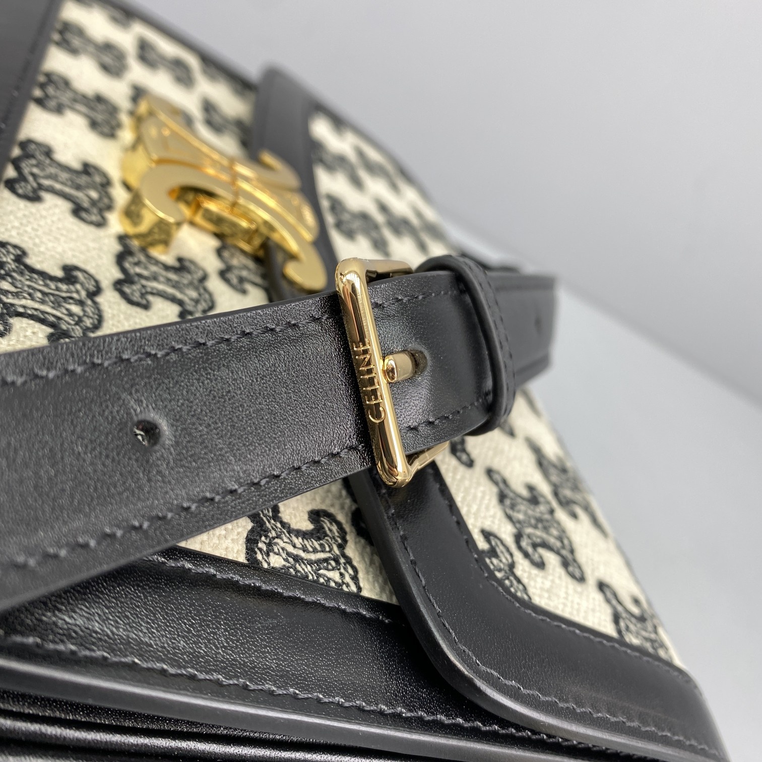 Ce1i*e medium triomphe bag in textile with triomphe embroidery and calfskin black 191242 22 x 16 x 7 cm