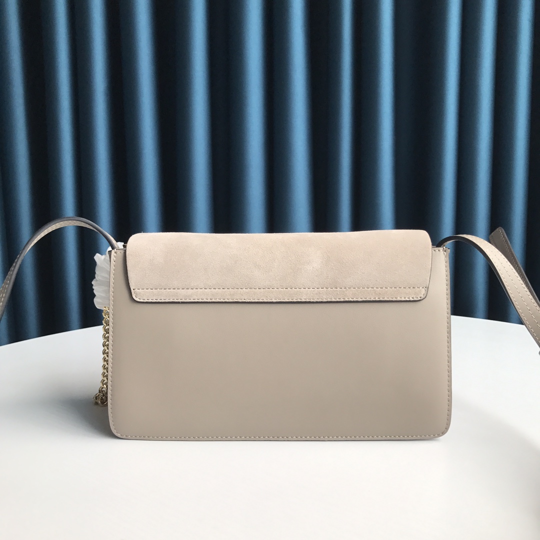 Ch10É faye small shoulder bag motty grey chc15us127 24 x 7 x 15 cm