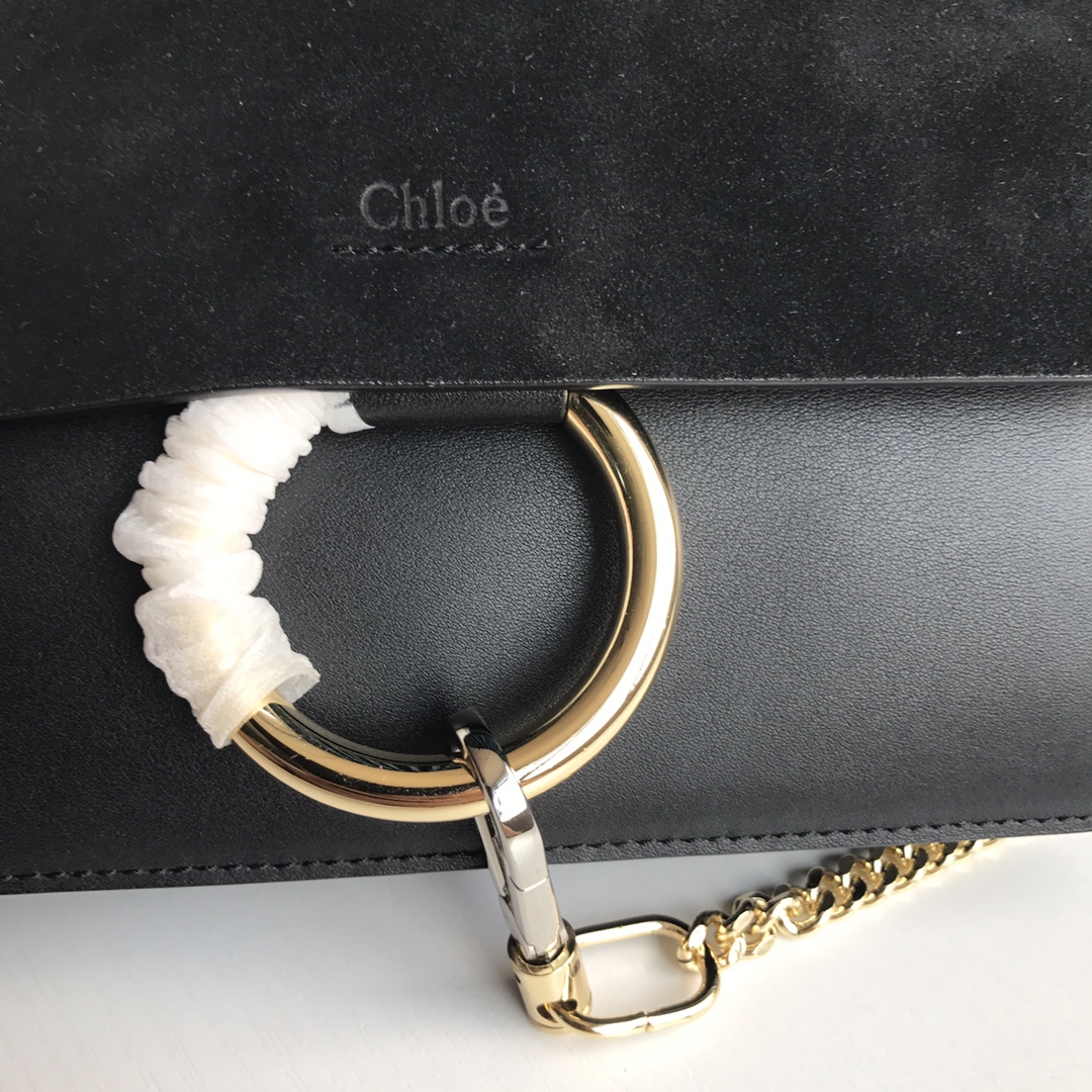 Ch10É faye small shoulder bag black chc15us127 24 x 7 x 15 cm