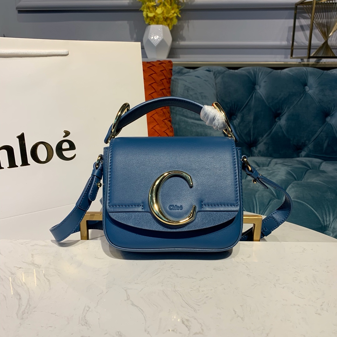 Ch10e mini c bag in shiny & suede calfskin gentle blue chc19us193 16.5 x 5 x 14 cm