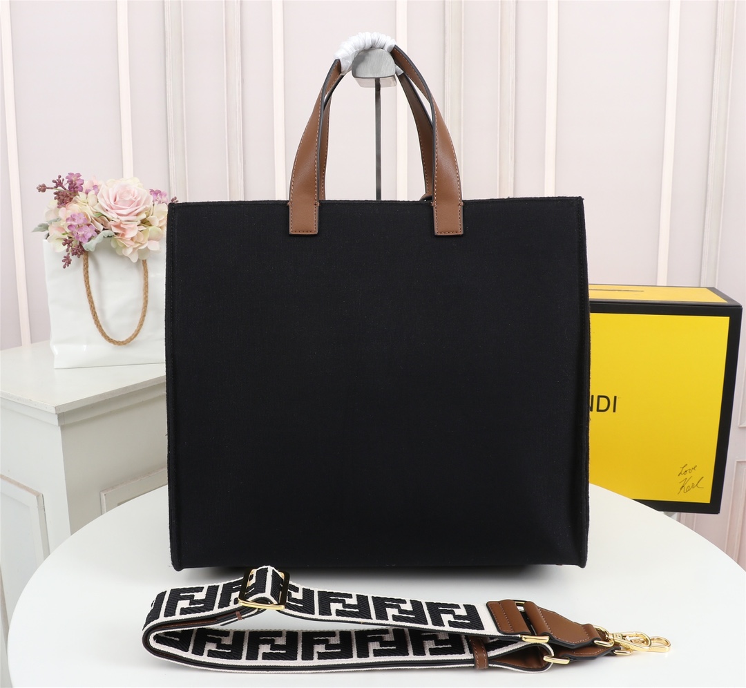 F**di spring summer 2021 tote bag monogram black 38 x 34 x 20 cm
