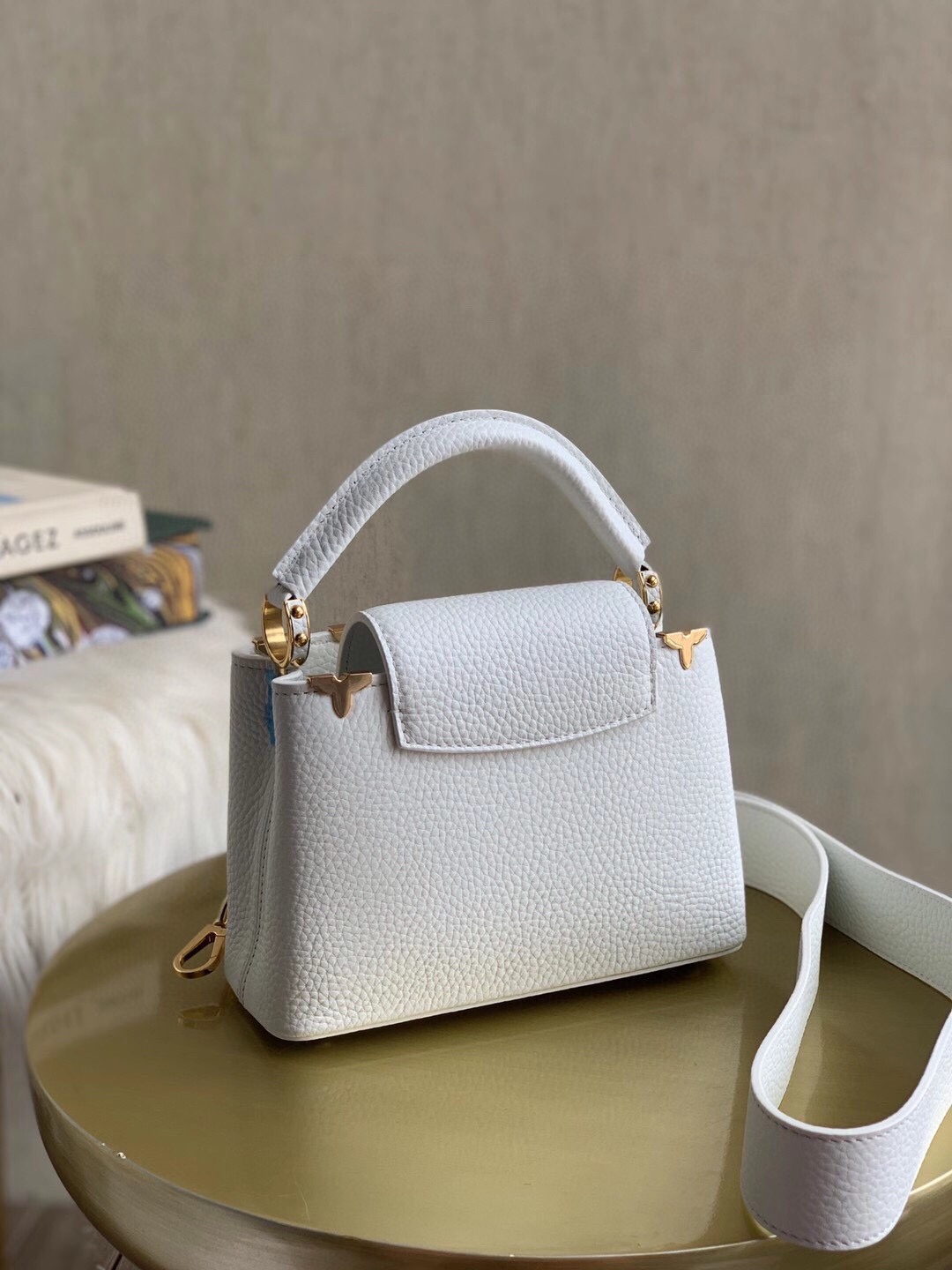 l0vis Vvtt0n capucines mini white m55854 21 x 14 x 8 cm