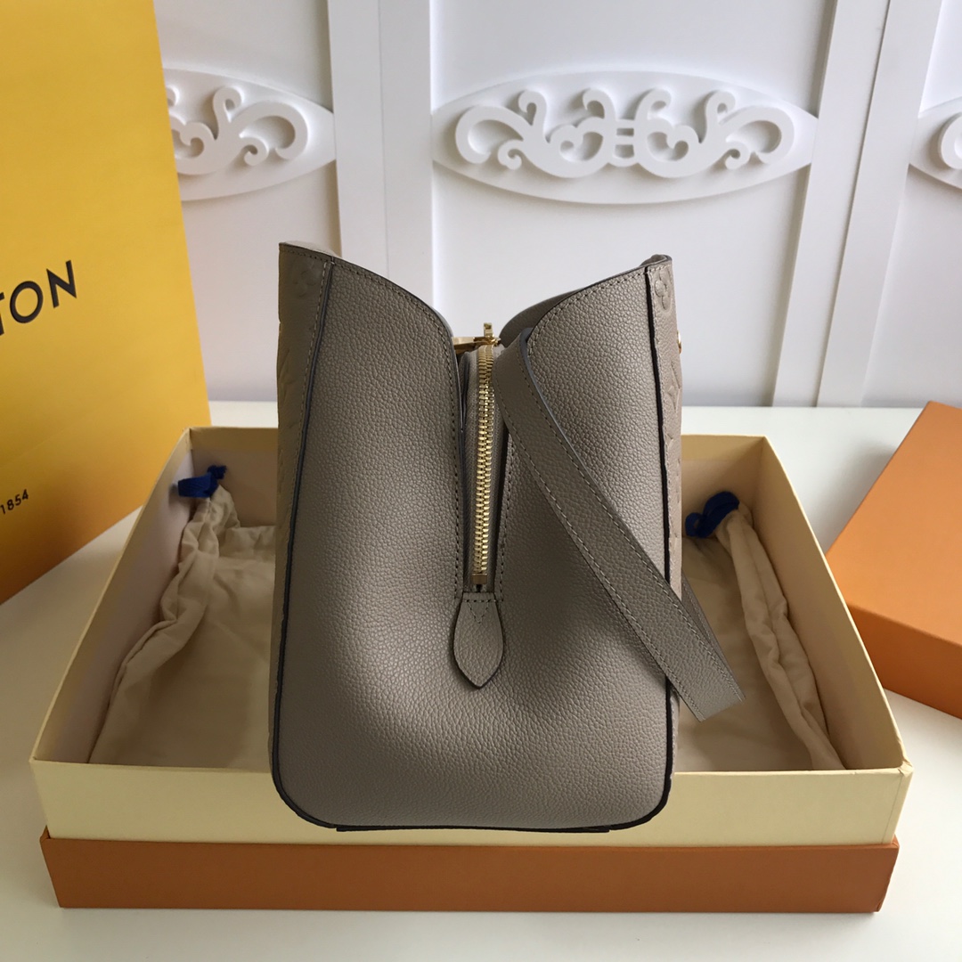 l0vis Vvtt0n montaigne mm monogram empreinte leather tourterelle m44931 33 x 23 x 15 cm
