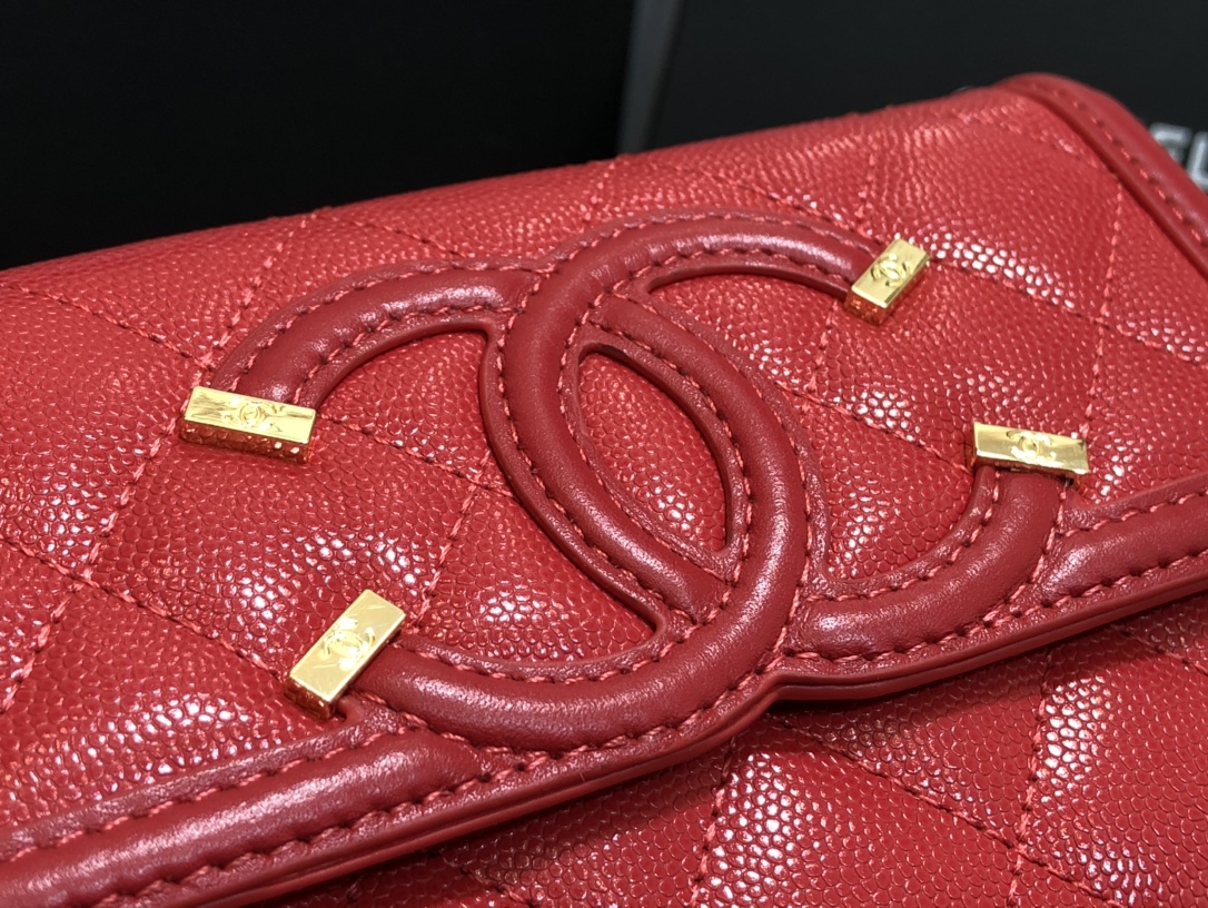 Ch**el wallet cc grain leather red 84447 15 cm