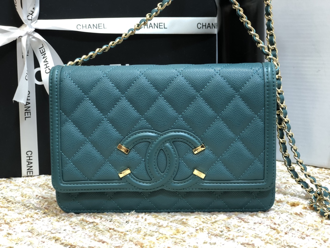 Ch**el cc filigree woc grain leather midnight a84451 19.5 × 3.5 × 12 cm