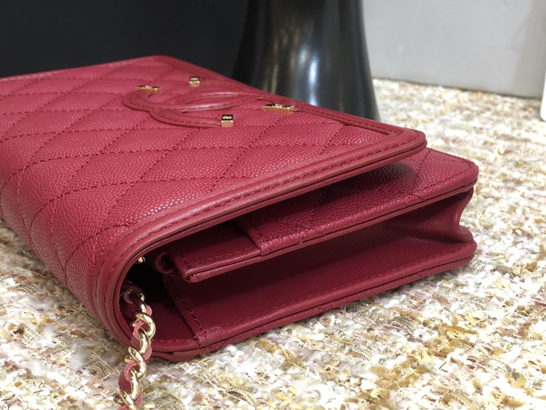 Ch**el cc filigree woc grain leather burgundy a84451 19.5 × 3.5 × 12 cm