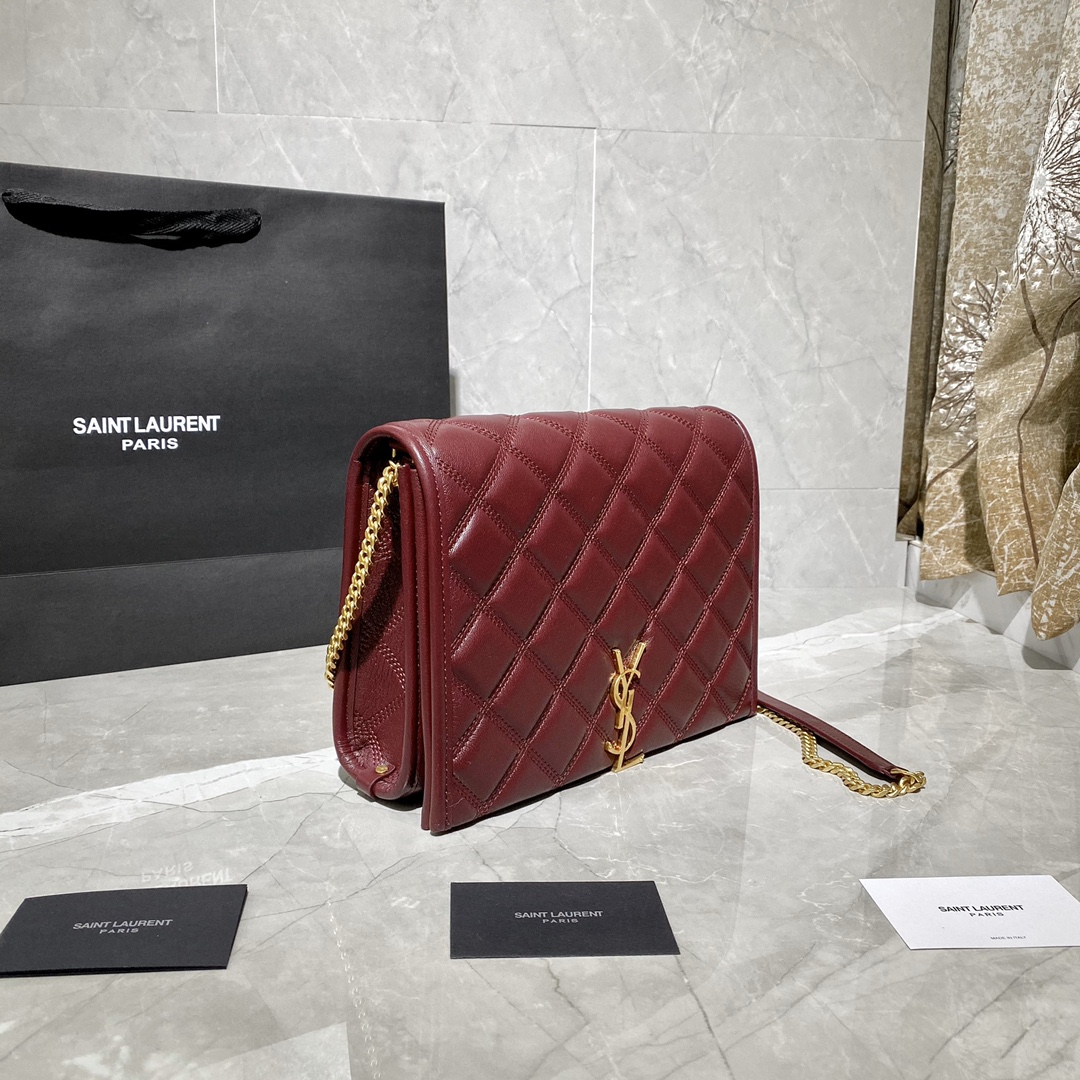 Y51 becky mini chain bag in carrÉ-quilted lambskin burgundy 6507691 25 x 17 x 7 cm