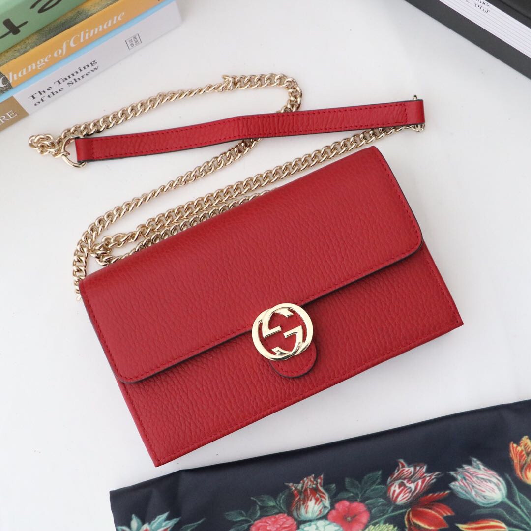 Gvc*1 interlocking wallet on chain red leather 510314 19.5 x 12 x 3.5 cm