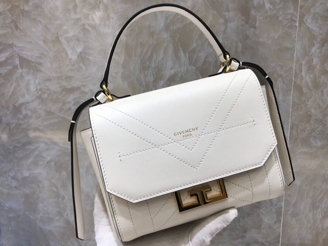 G1uenchy small eden bag white 19 × 14 × 5.5 cm