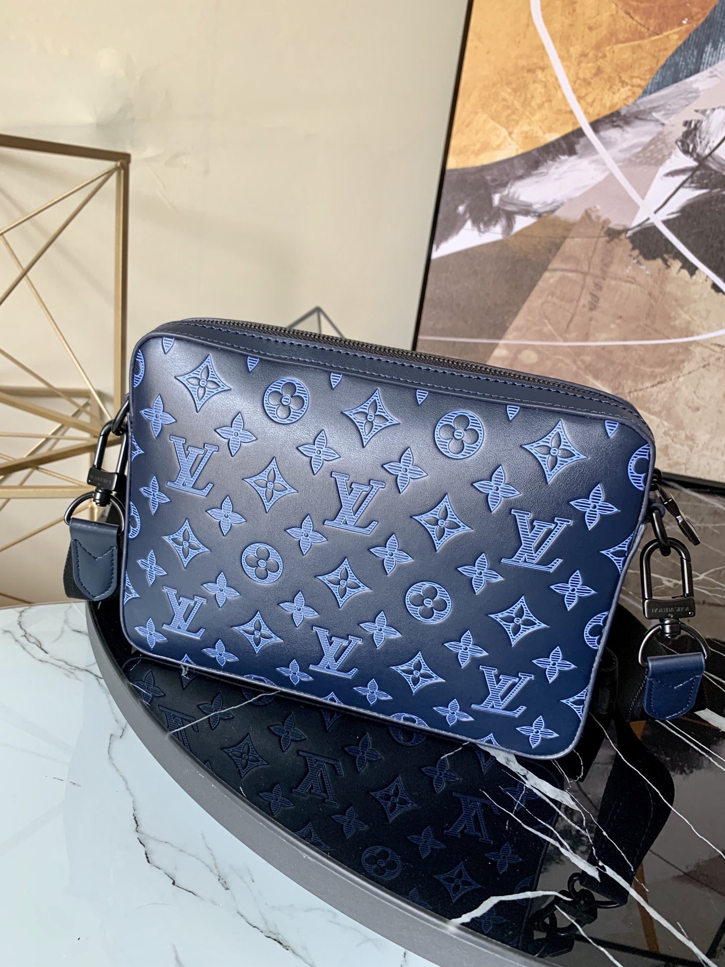 l0vis Vvtt0n duo messenger monogram shadow leather navy m45730 26 x 18.5 x 5 cm