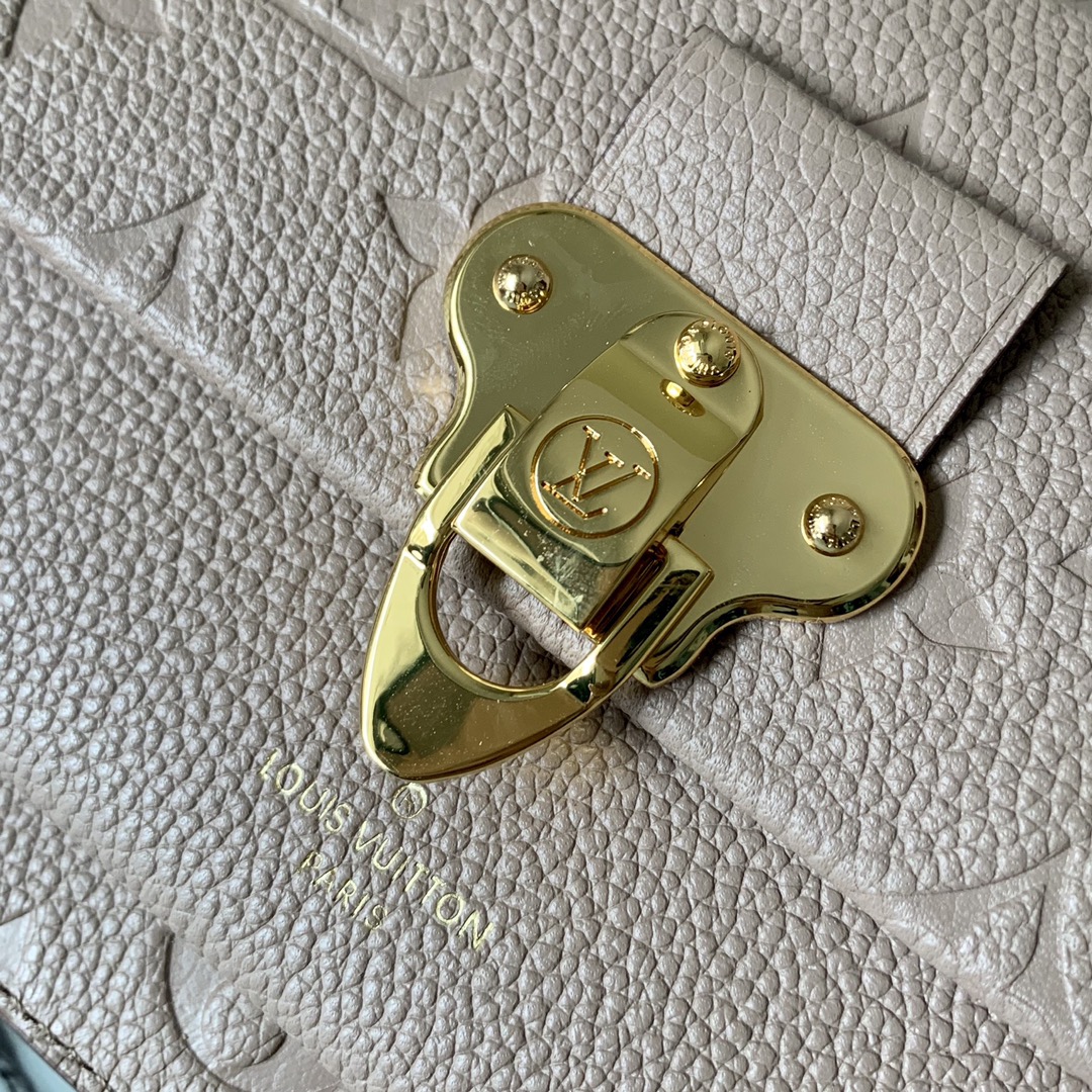 l0vis Vvtt0n vavin chain wallet monogram empreinte leather beige m67839 19 x 12.5 x 4 cm