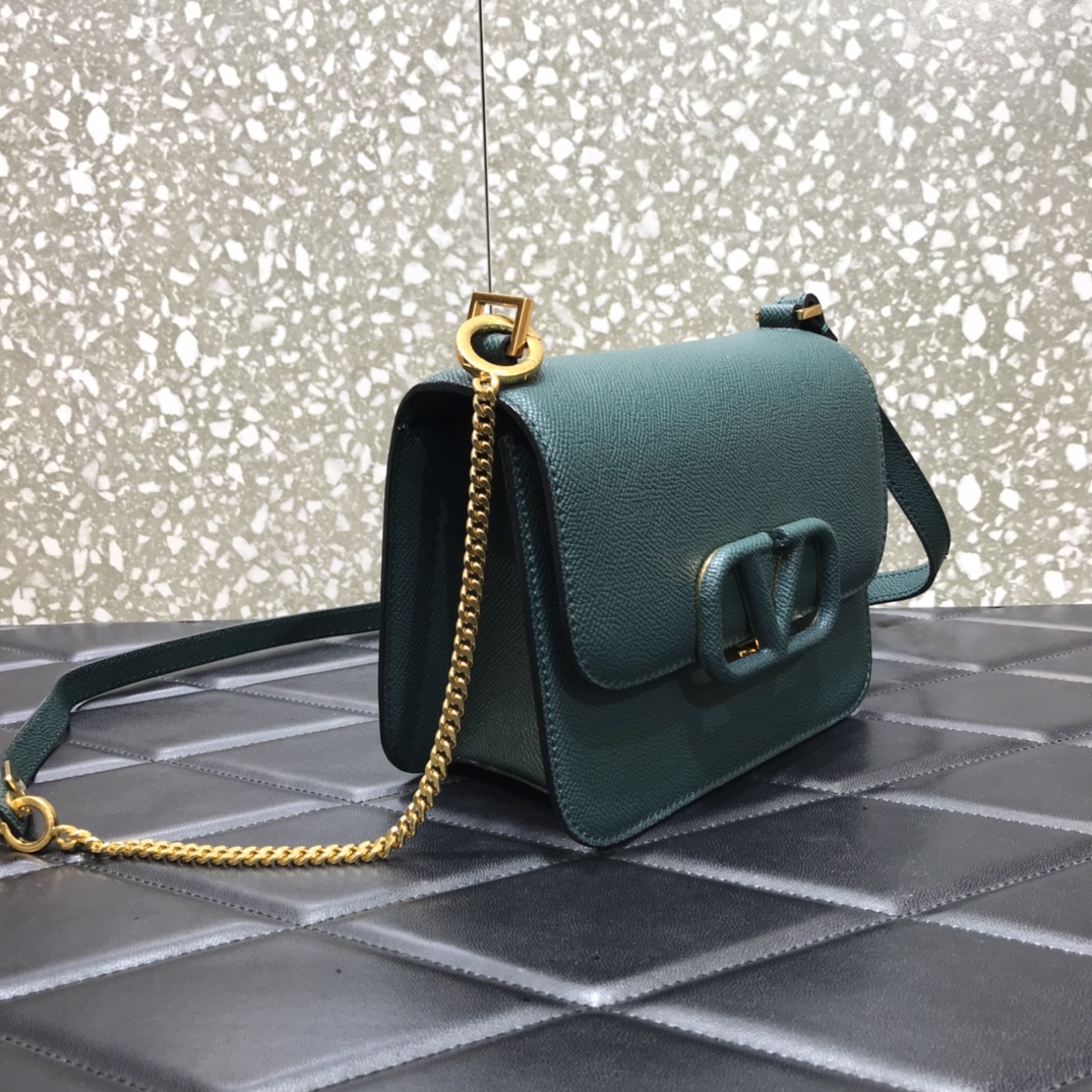 Va1e*ntin0 small vsling grainy calfskin shoulder bag dark green vw2b0f01 18 x 18 x 9 cm