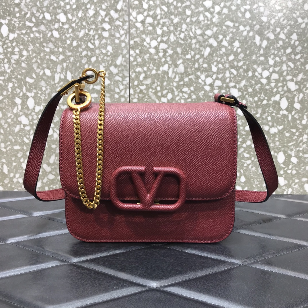 Va1e*ntin0 small vsling grainy calfskin shoulder bag dark burgundy vw2b0f01 18 x 18 x 9 cm