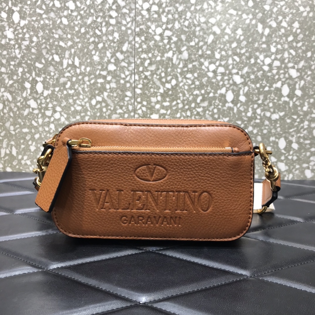 Va1e*ntin0 small garavani identity belt bag in leather brown vy0b0954qpt 19 x 4 x 10 cm