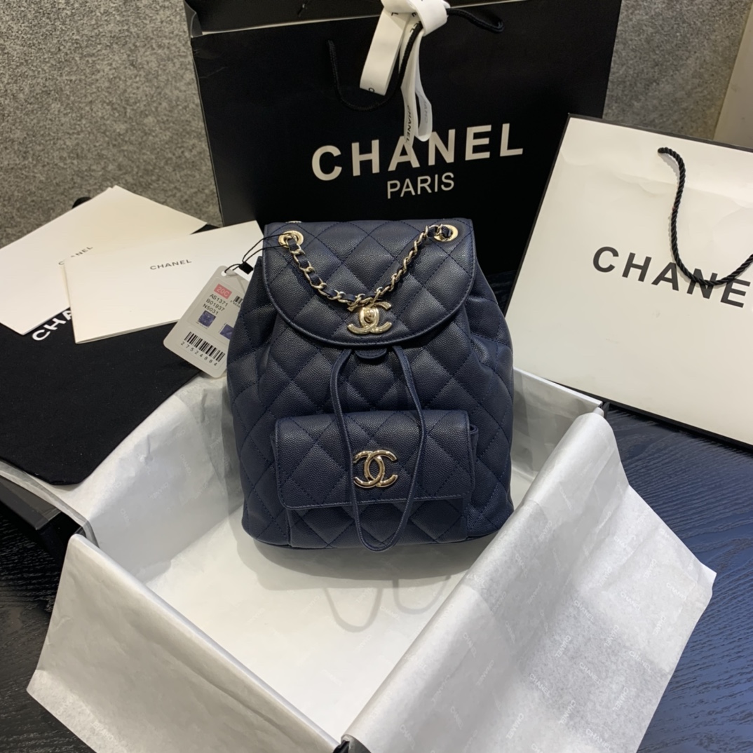 Ch**el backpack grained calfskin navy as1371 21.5 x 24 x 12 cm