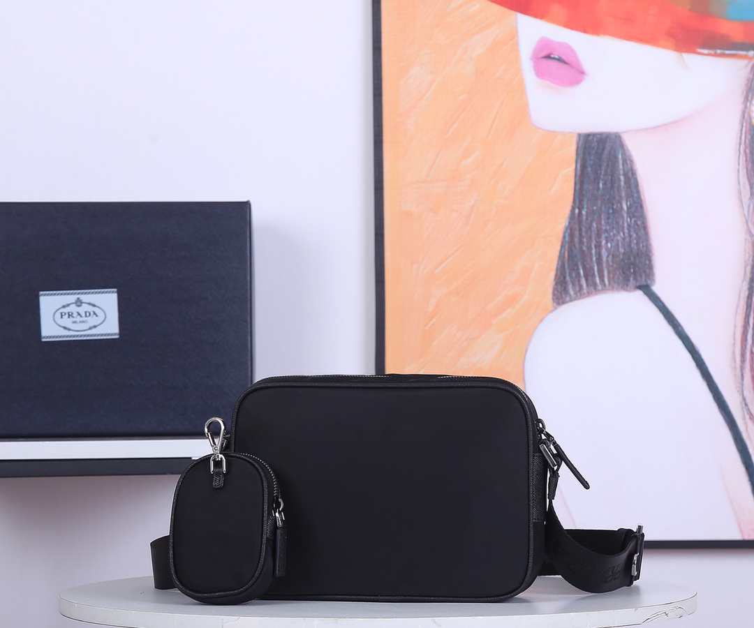 Pra*a nylon and saffiano leather bag with strap black 2vh048 23 x 16 x 7 cm