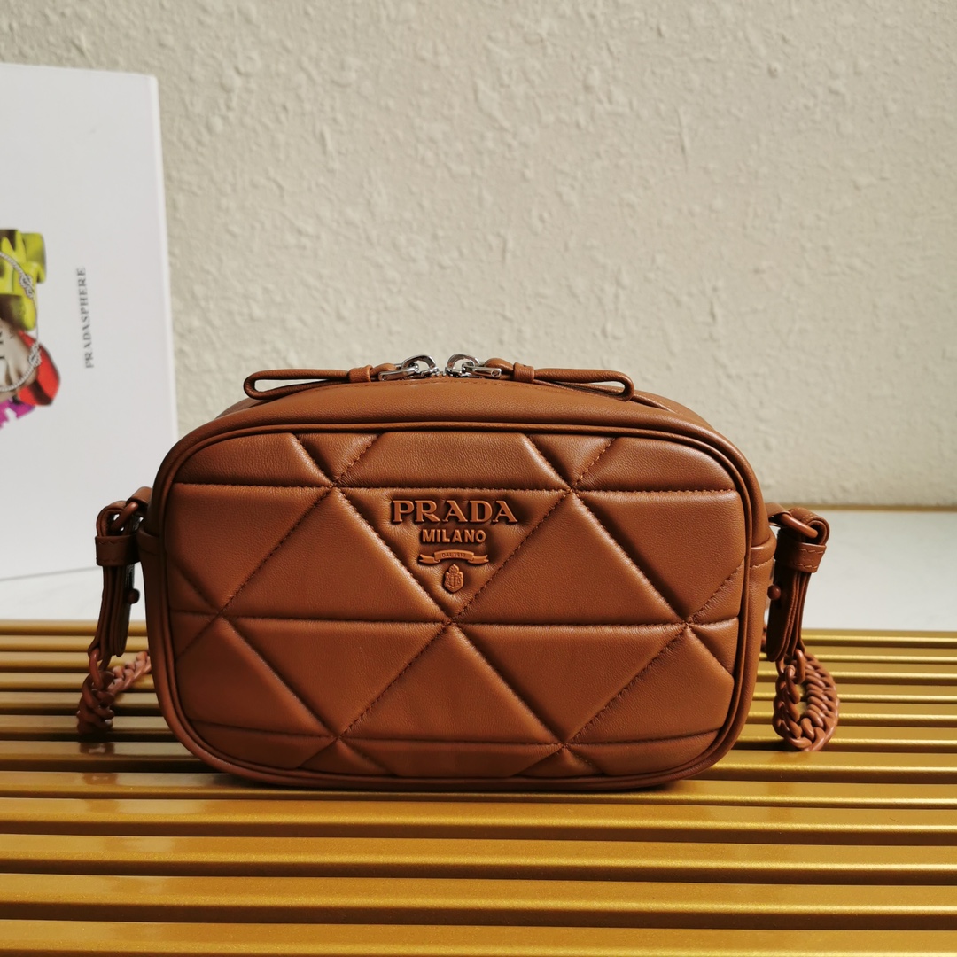 Pra*a spectrum shoulder bag quilted nappa leather brown 1bh141 13.5 x 21 x 8 cm