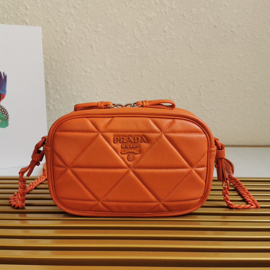 Pra*a spectrum shoulder bag quilted nappa leather organe 1bh141 13.5 x 21 x 8 cm
