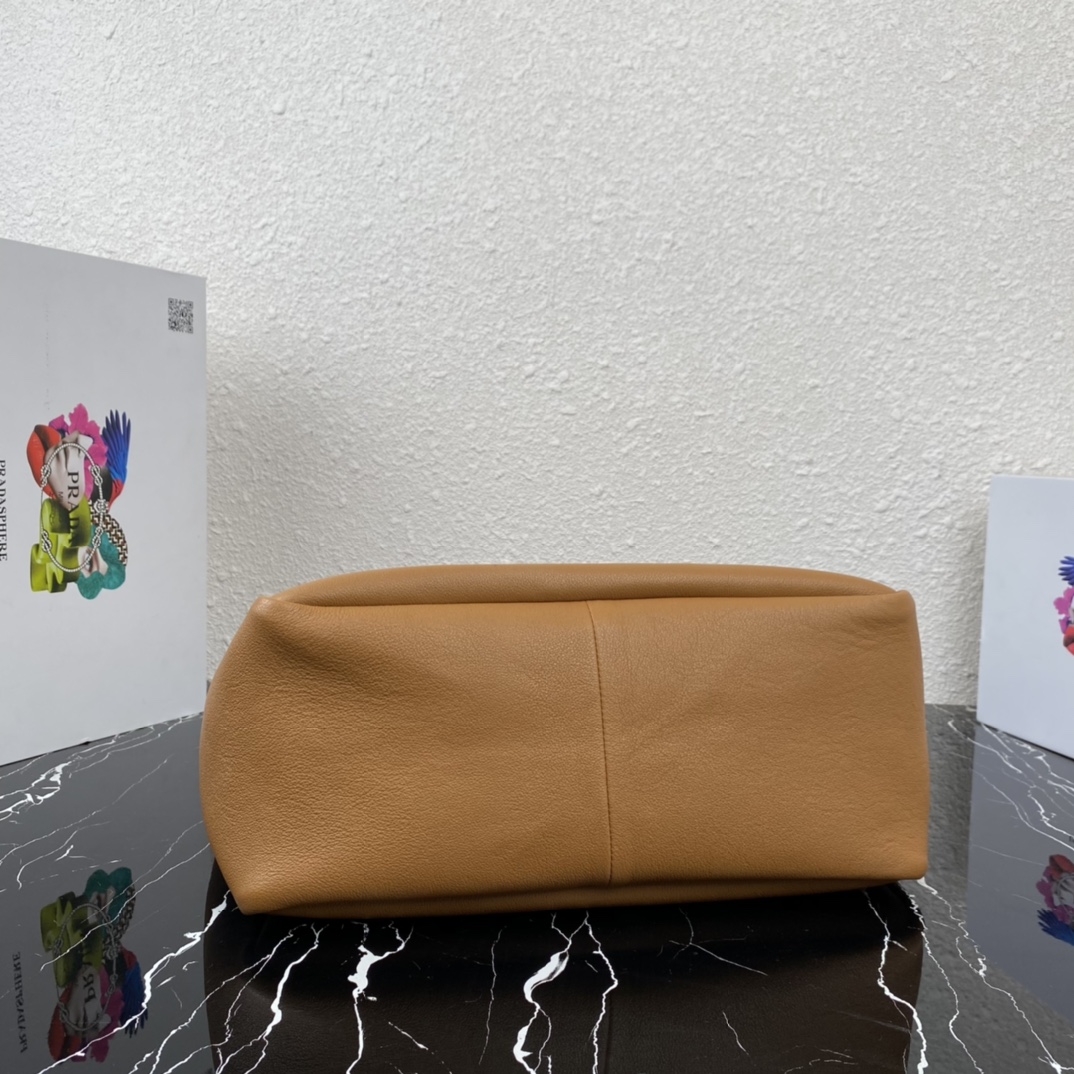 Pra*a leather tote cognac 1bg339 35 x 34 x 16 cm