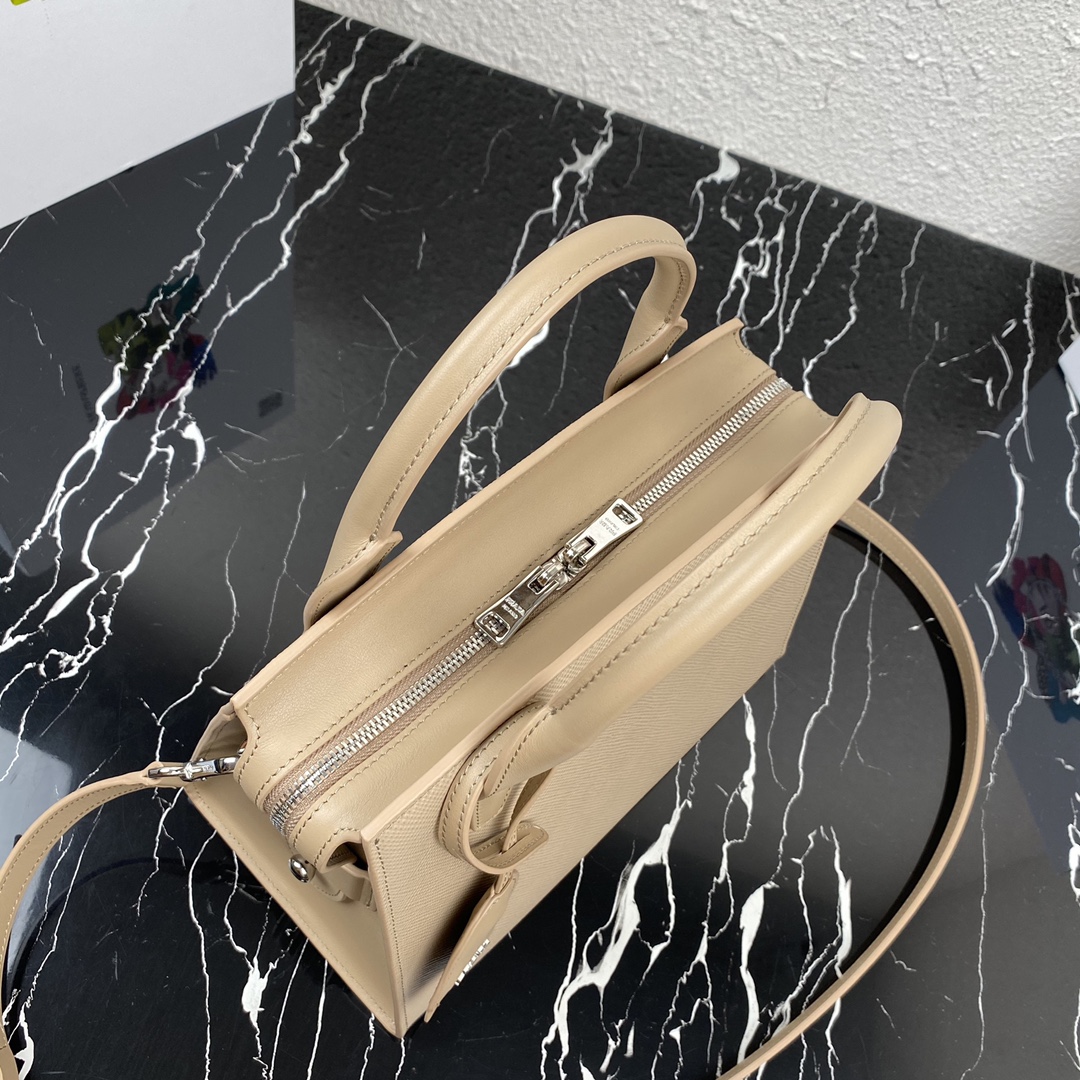 Pra*a saffiano leather kristen handbag cameo beige 1ba297 26 x 20 x 3.5 cm
