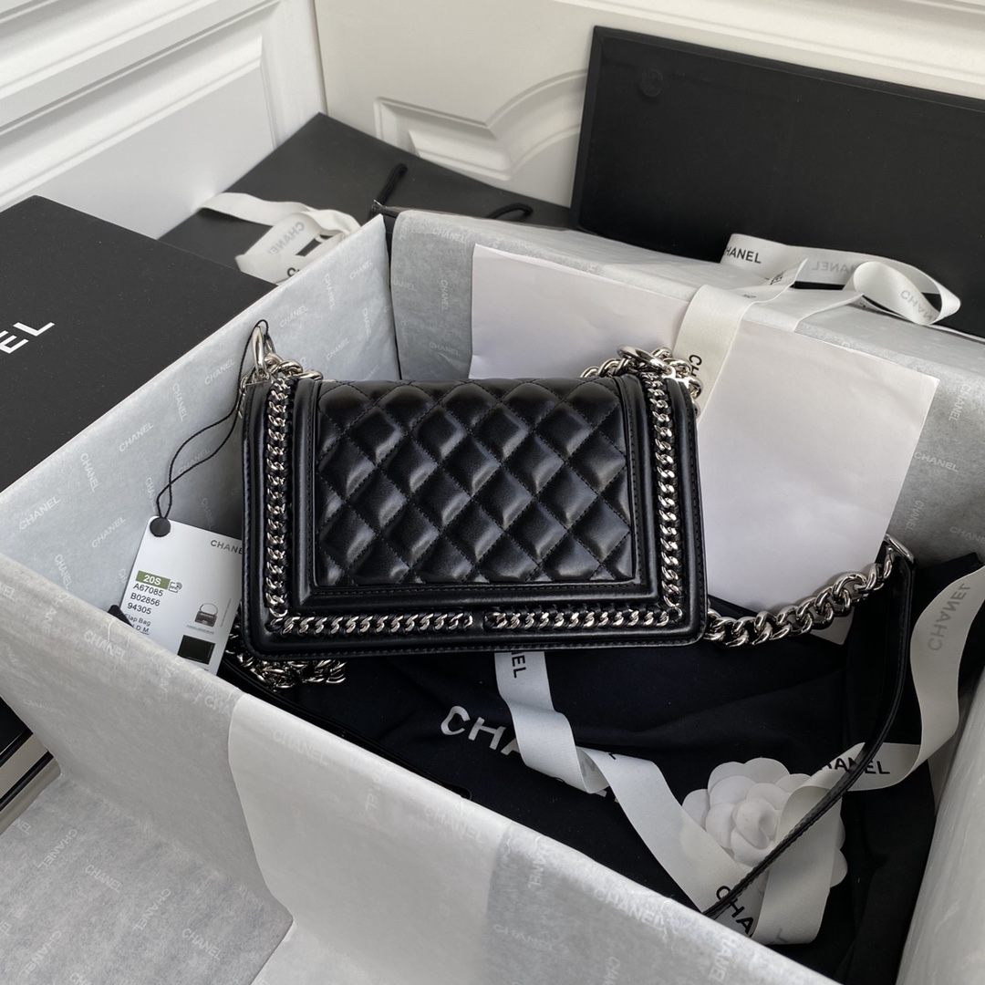 Ch**el small quilted lambskin metal hardware black a67086 12 x 20 x 8.5 cm