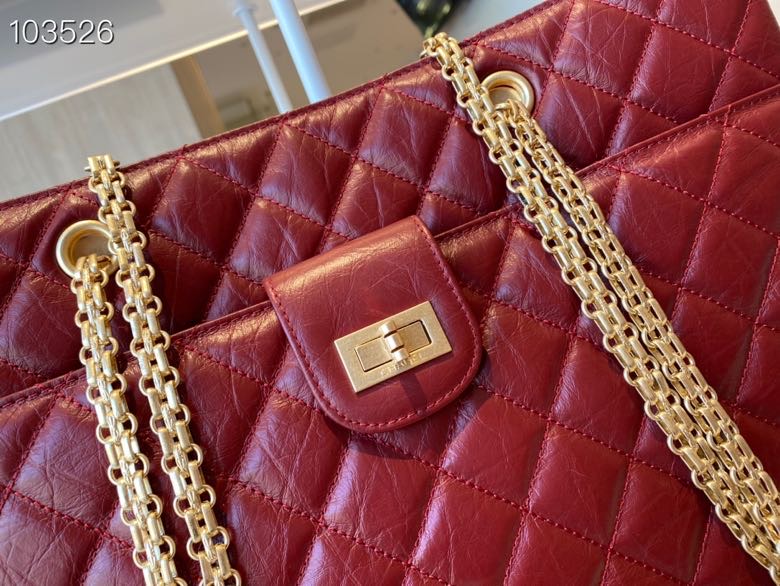 ch**el large D1am0nd pattern leather shopping bag burgundy as661 35 x 26 x 11 cm