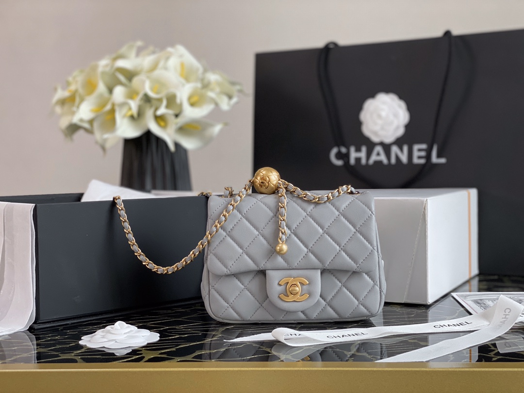 Ch**el small charm strap flap bag lambskin grey as1786 13 x 18 x 7 cm