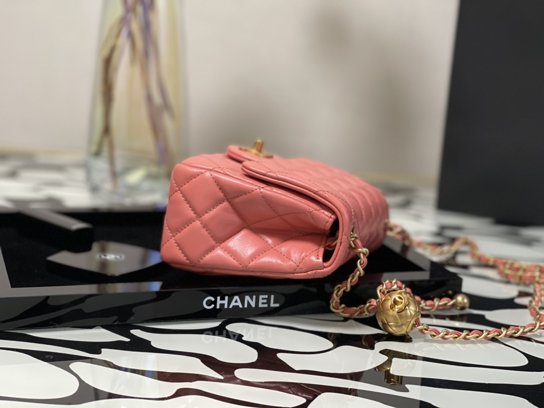 Ch**el small charm strap flap bag lambskin pink as1786 13 x 18 x 7 cm