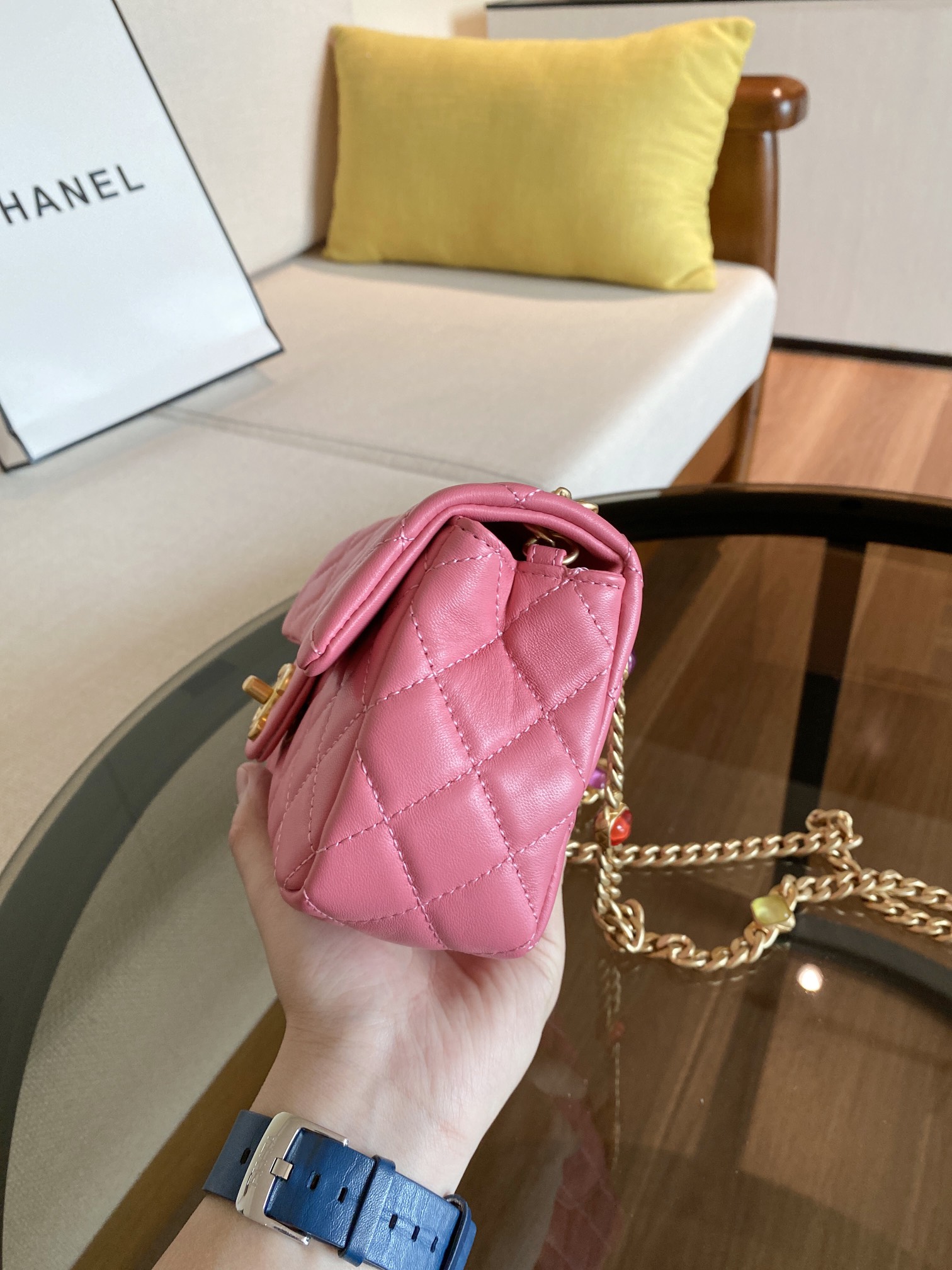 Ch**el small resin stones chain flap bag lambskin pink as2380 12.5 x 20 x 7 cm