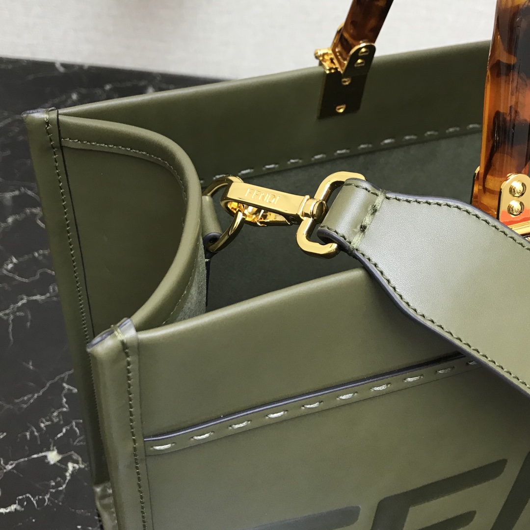 F**di medium sunshine leather shopper green 8bh386 36 x 17 x 31 cm