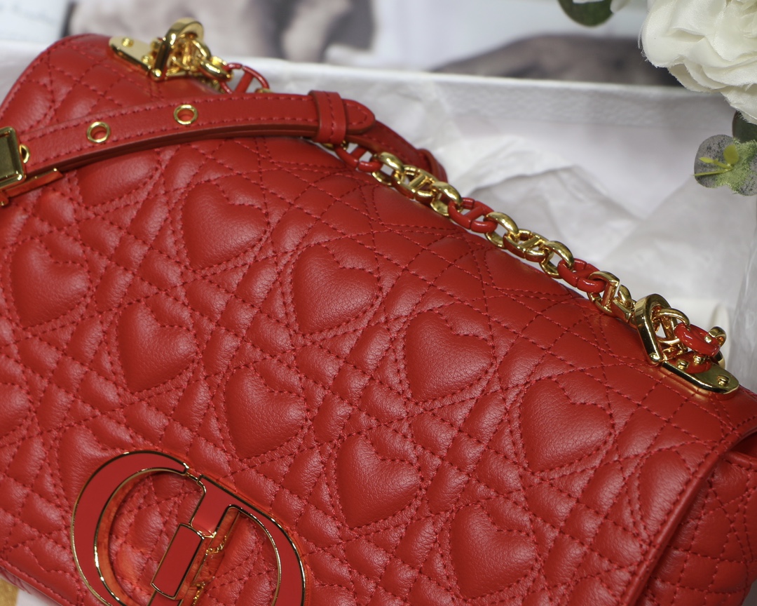 D10r medium D10ramour caro bag cannage calfskin with heart motif red m9242 25.5 x 15.5 x 8 cm