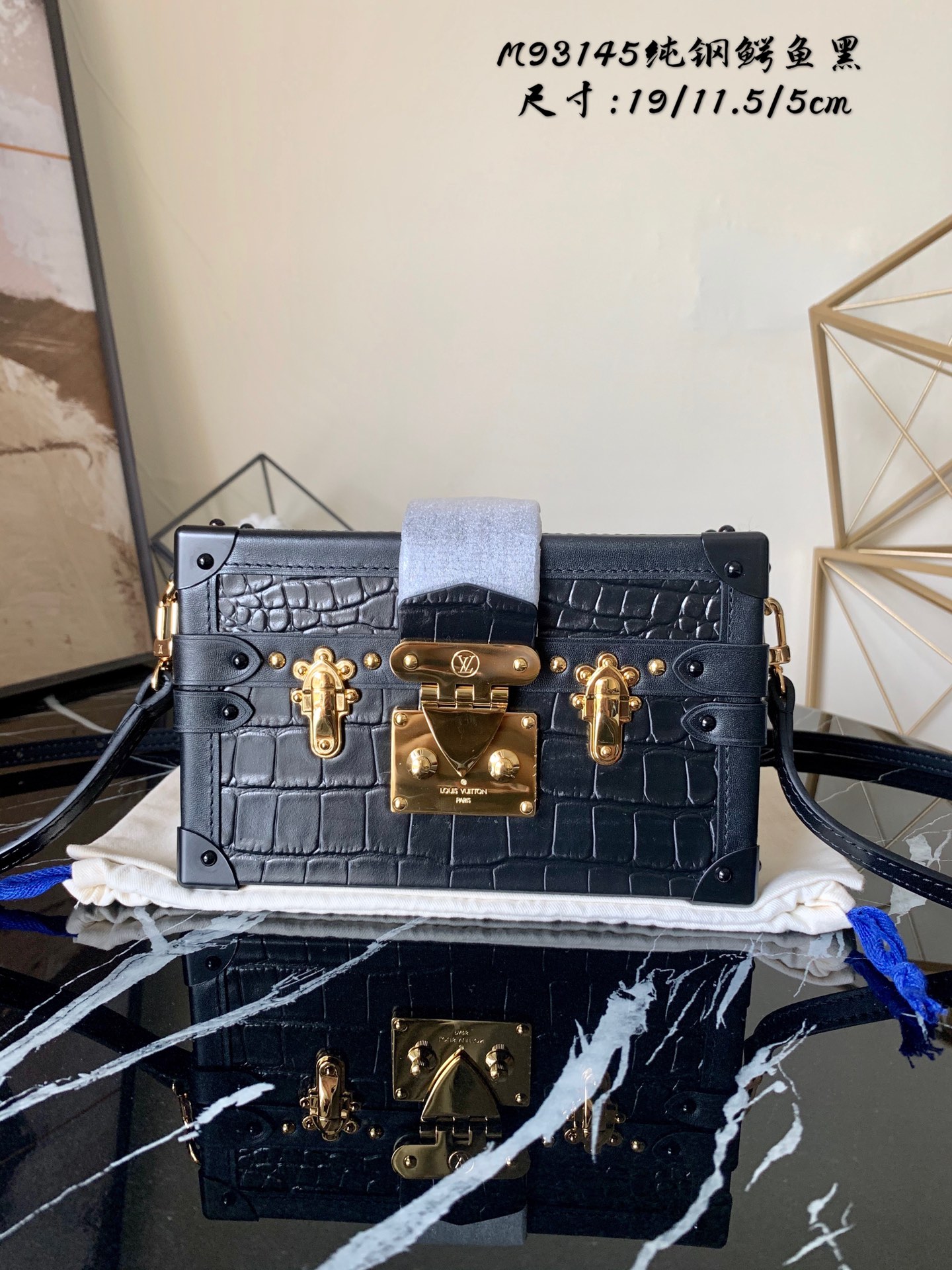 l0vis Vvtt0n petite malle crocodile leather black m44199 19 x 11.5 x 5 cm