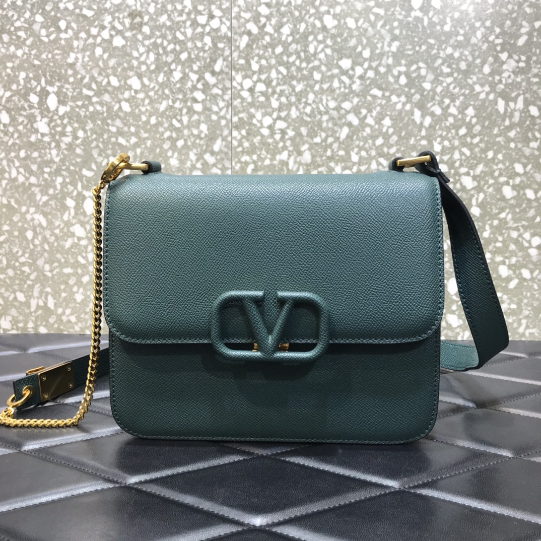 Va1e*ntin0 vsling grainy calfskin shoulder bag dark green vw2b0f00 22 x 11 x 17 cm