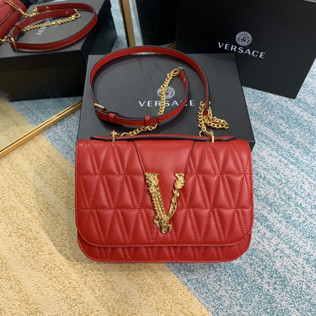 VERASACE VIRTUS QUILTED Shoulder Bag Red DBFG985 24 x 9 x 16.5 cm