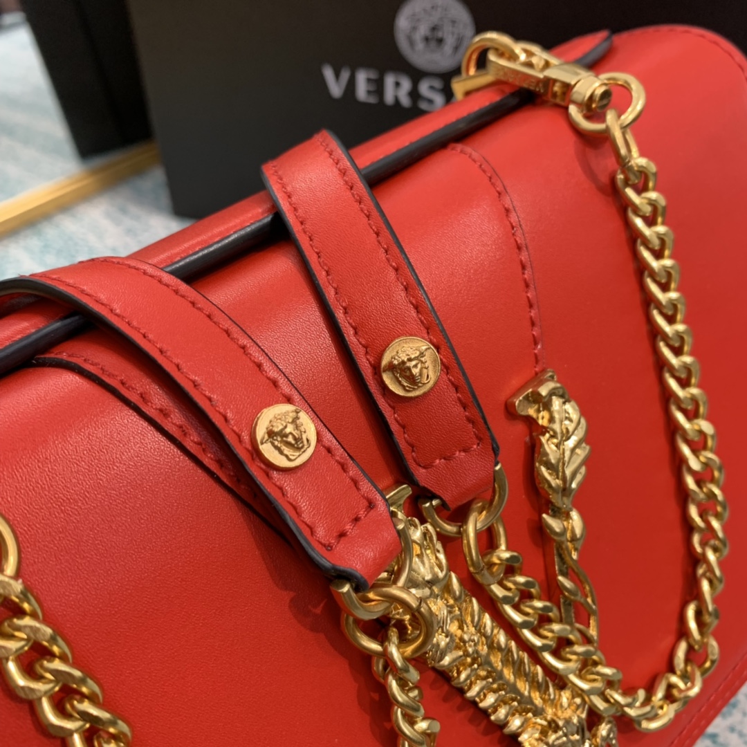 VERSACE VIRTUS Shoulder Bag Red DBFG985 24 x 9 x 16.5 cm