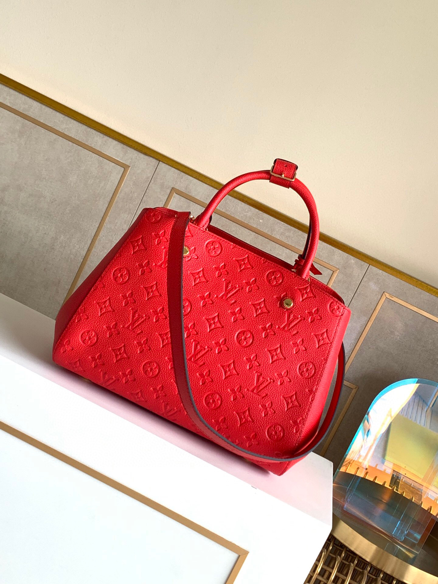 l0vis Vvtt0n montaigne mm monogram empreinte leather red m41048 33 × 23 × 15 cm