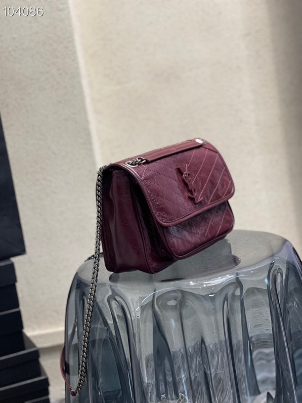 Y51 niki medium crinkled vintage leather burgundy 4988940 28 x 20 x 8 cm