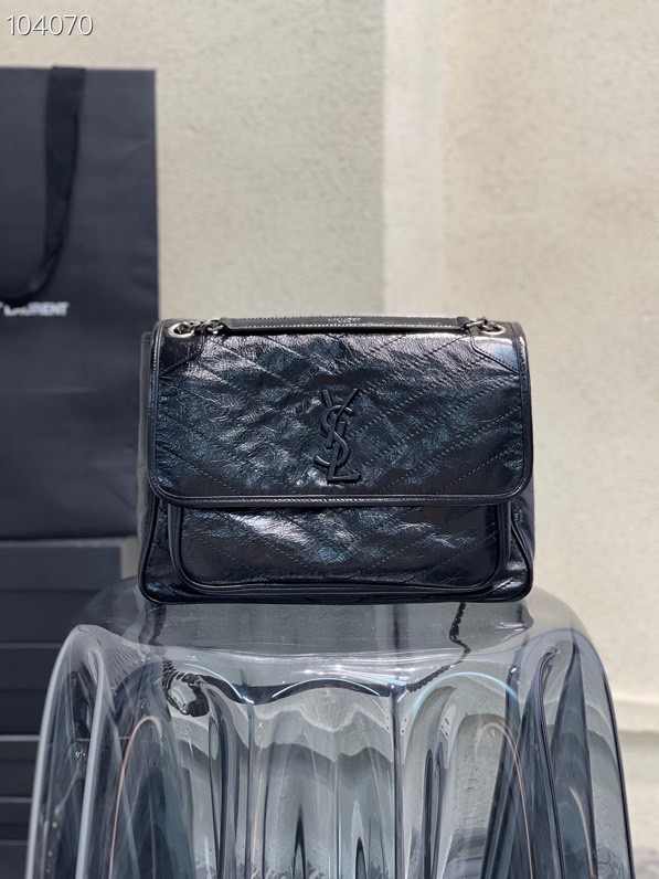 Y51 large crinkled vintage leather black 4988830 32 x 23 x 9 cm