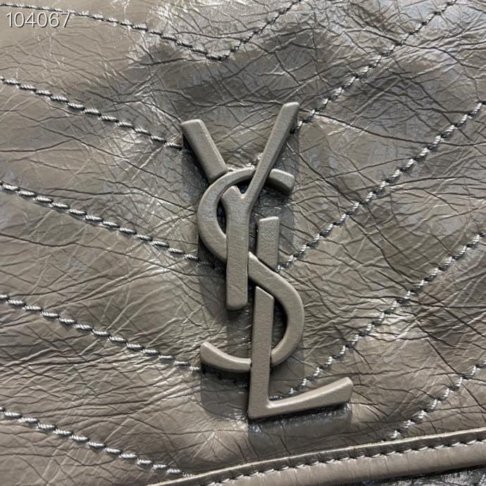 Y51 large crinkled vintage leather grey 4988830 32 x 23 x 9 cm