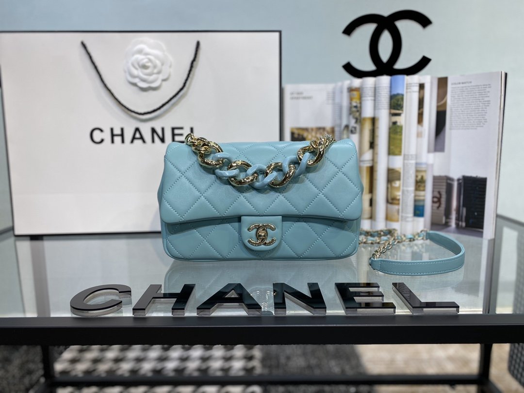 Ch**el flap bag with large bi-color chain blue as1353 16 x 24 x 6 cm